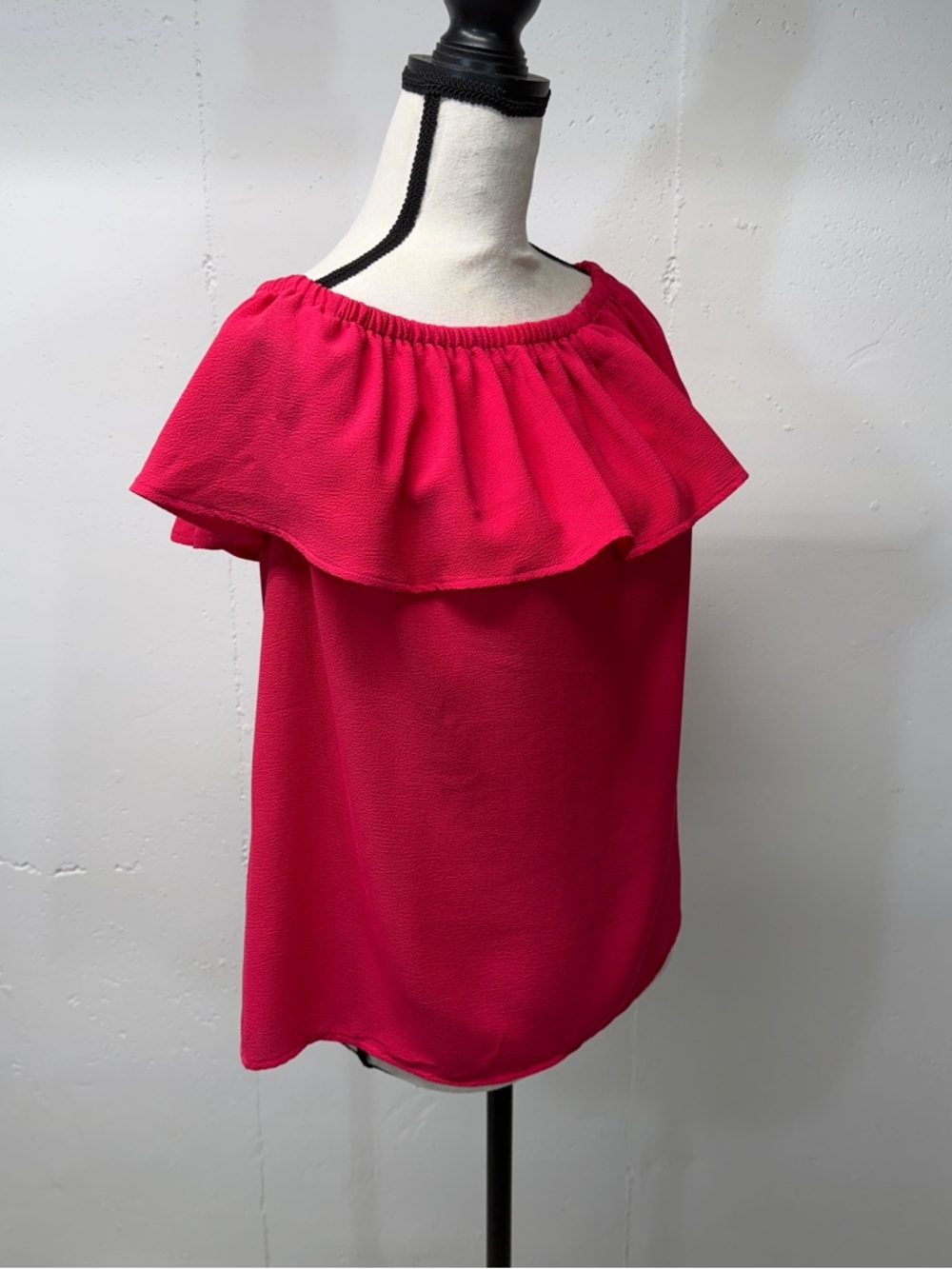 Off-Shoulder Ruffle Women’s Top - Hot Pink